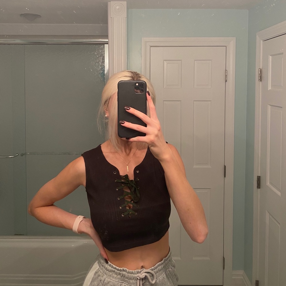 OLIVE GREEN CROP TOP